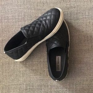Steve Madden quilted ECENTRCQ Slip-ons